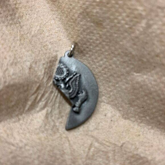 Mitzvah U.S. Army Insignia Metal 1/2 Charm For Necklace - Picture 3 of 6